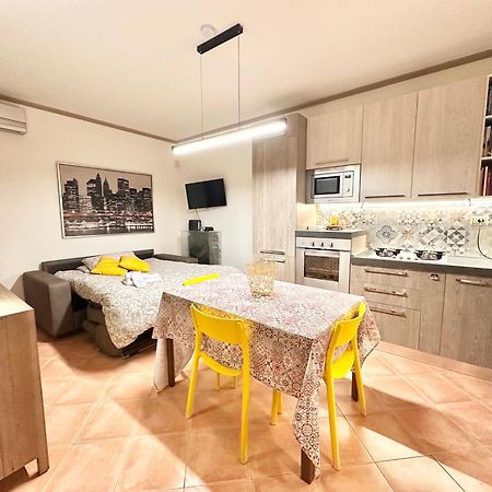 Apartment With Private Parking - Roma Est. Lunghezza Екстер'єр фото