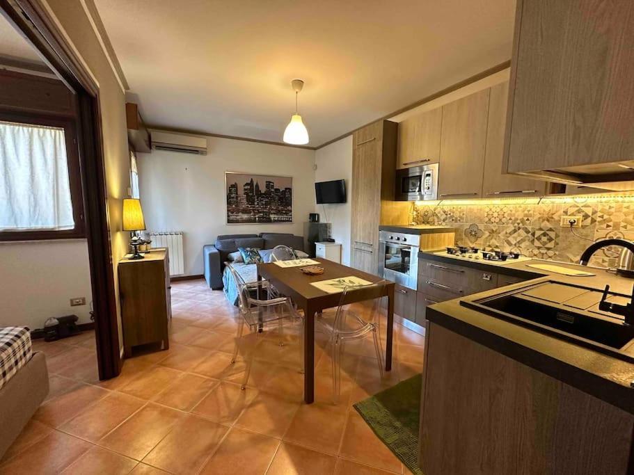 Apartment With Private Parking - Roma Est. Lunghezza Екстер'єр фото