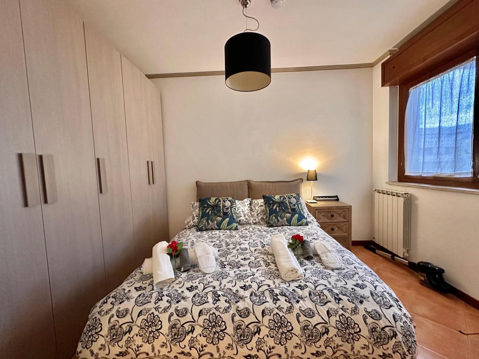 Apartment With Private Parking - Roma Est. Lunghezza Екстер'єр фото